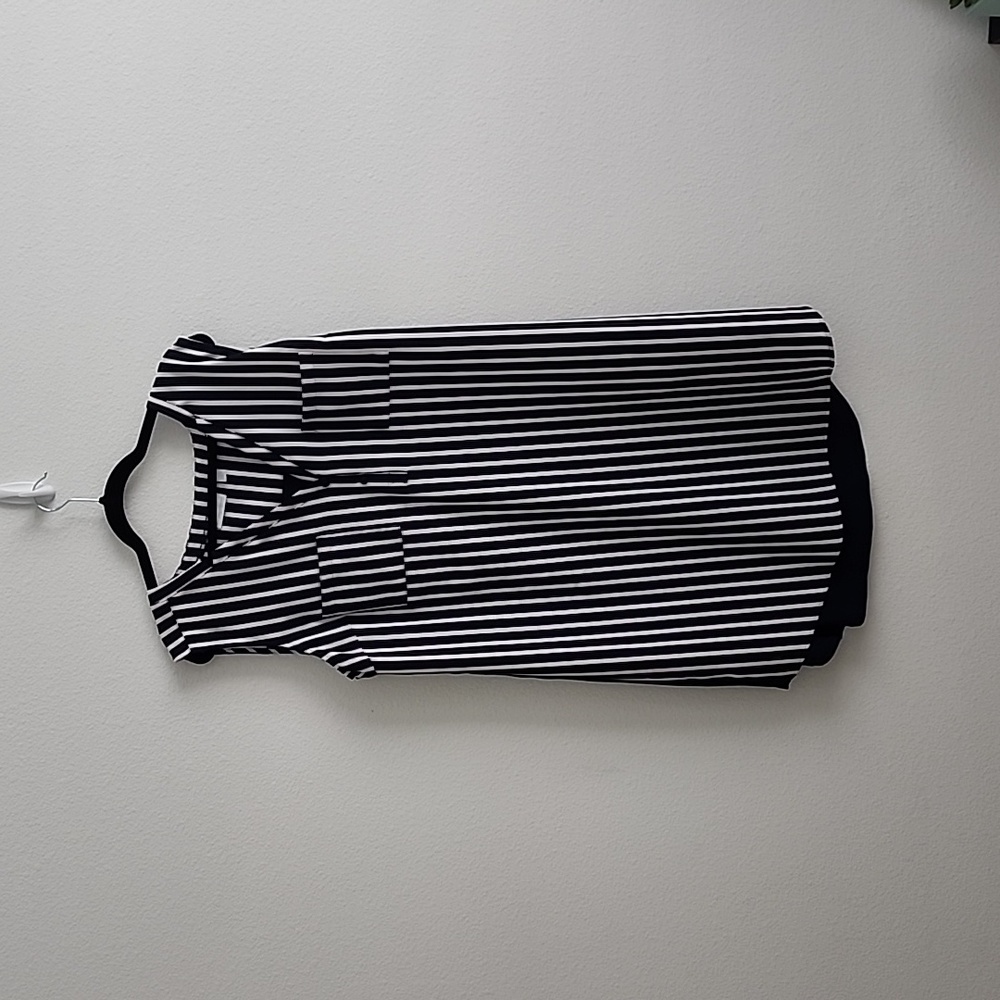 Navy blue stripe sleeveless